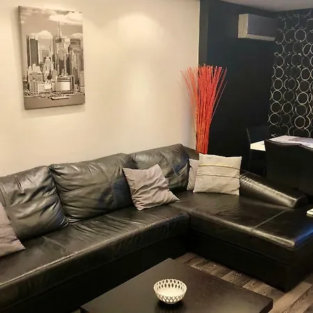Luxury And Modern In A Quiet Area Apartment