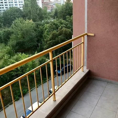 Luxury And Modern In A Quiet Area Apartment *